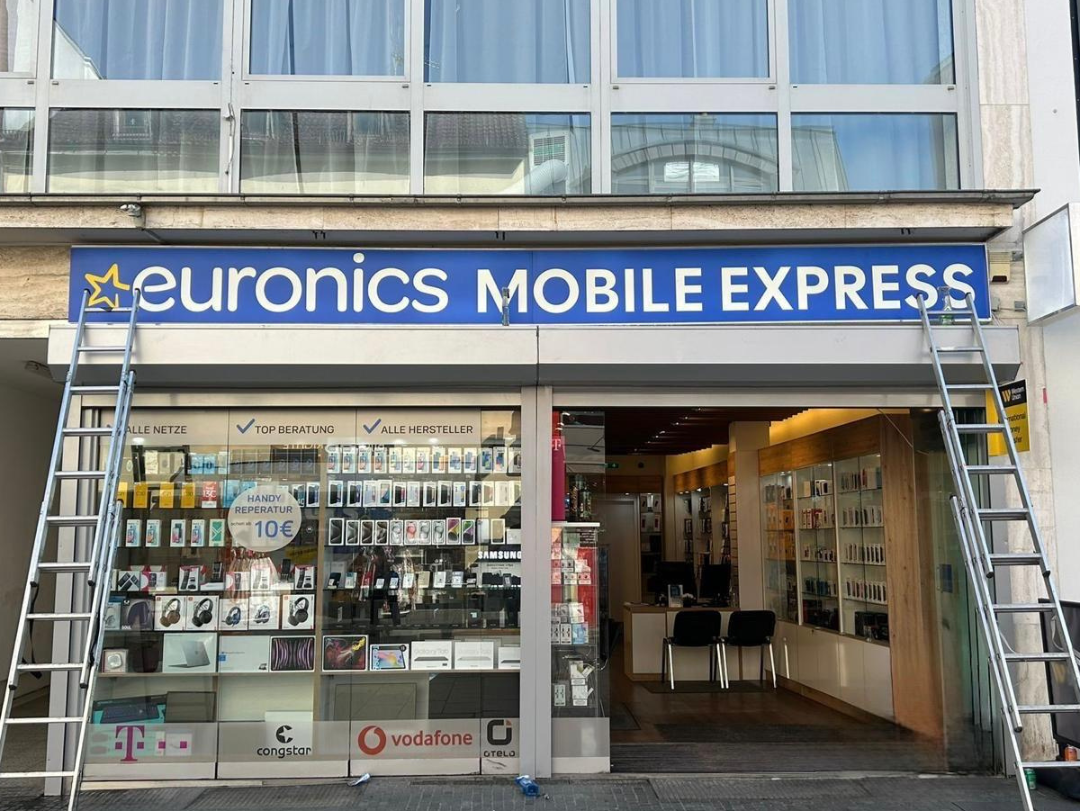 Euronics Bad Hombrug Leuchtkasten